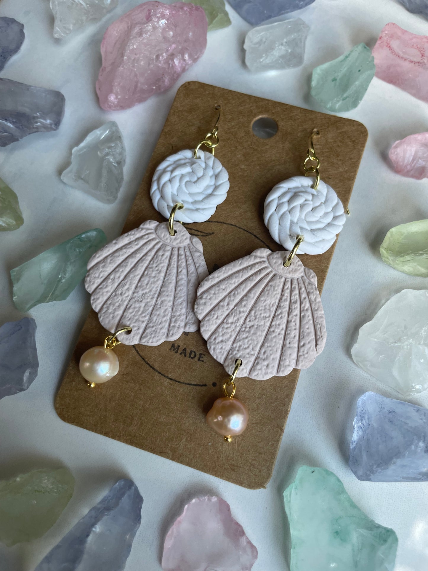 White Rope and Shell Dangle with Freshwater Pearl