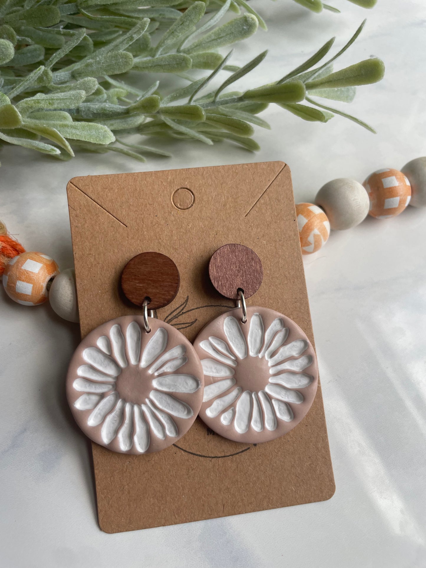 White Floral Round Dangle on Wood Post