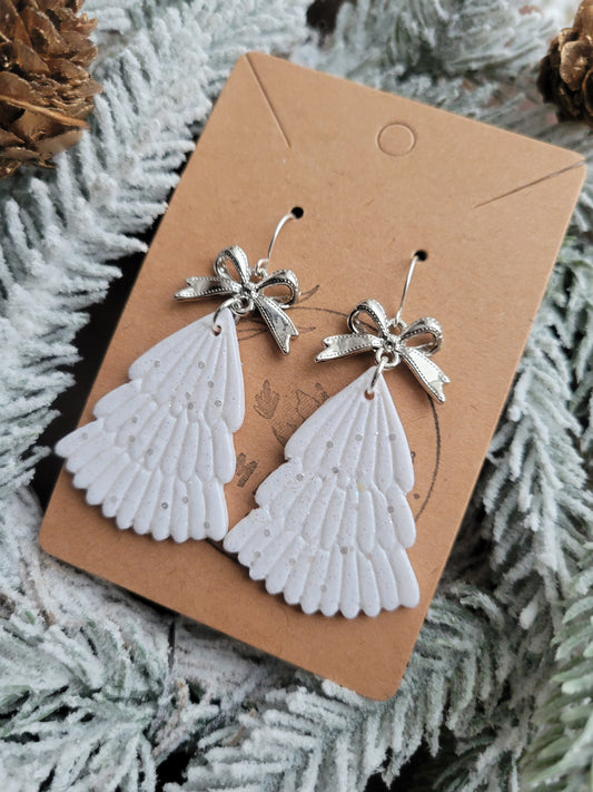 White Shimmer Tree with Bow Dangle